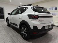 Nuova Dacia Sandero Essentiel 120 CV (88 kW) 2025 Bianco ghiaccio Berlina