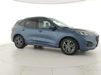 Usata Ford Kuga ST-Line 120 CV (88 kW) 2023 Blu SUV