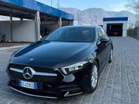Usata Mercedes A180 AMG line 136 CV (100 kW) 2019 Nero Berlina