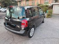 Usata Renault Modus 75 CV (55 kW) 2011 Nero Monovolume