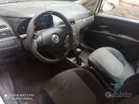 Usata Fiat Grande Punto Dynamic 75 CV (55 kW) 2007 Bianco Utilitaria