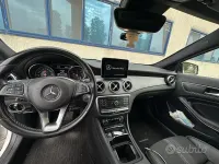 Usata Mercedes GLA220 170 CV (125 kW) 2018 Bianco SUV