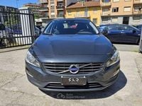Usata Volvo V60 120 CV (88 kW) 2017 Grigio scuro Station wagon