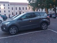 Usata Ford Kuga 150 CV (110 kW) 2018 Grigio SUV