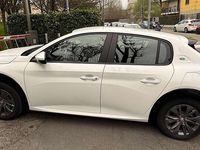 Usata Peugeot 208 Allure 56 kW (77 CV) 2021 Bianco Utilitaria