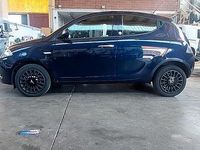 Usata Lancia Ypsilon 69 CV (50 kW) 2017 Blu Utilitaria