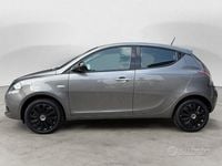 Usata Lancia Ypsilon Silver 69 CV (50 kW) 2022 Antracite metallizzato Utilitaria