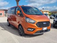 Usata Ford Tourneo Titanium 131 CV (96 kW) 2019 Arancione Monovolume