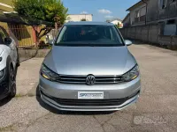Usata VW Touran Executive 110 CV (80 kW) 2017 Grigio Monovolume
