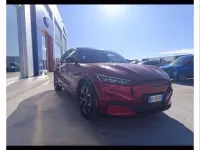 Usata Ford Mustang Mach-E Extended Range 258 kW (351 CV) 2023 Rapid red SUV