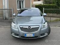 Usata Opel Insignia 180 CV (132 kW) 2011 Grigio Berlina