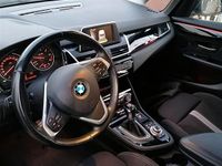 Usata BMW 218 Gran Tourer Sport Line 150 CV (110 kW) 2017 Bianco Monovolume