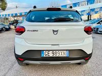 Usata Dacia Sandero Stepway 101 CV (74 kW) 2021 Bianco Berlina
