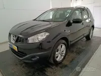 Usata Nissan Qashqai +2 Acenta 131 CV (96 kW) 2014 Grigio metallizzato SUV