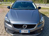Usata Volvo V40 CC Pro 120 CV (88 kW) 2017 Grigio Station wagon