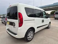 Usata Fiat Doblò Lounge 120 CV (88 kW) 2021 Bianco Monovolume