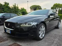 Usata Jaguar XE Portfolio 180 CV (132 kW) 2017 Nero Berlina
