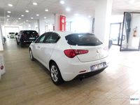 Usata Alfa Romeo Giulietta Progression 105 CV (77 kW) 2012 Bianco Utilitaria