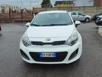 Usata Kia Rio EX 86 CV (63 kW) 2013 Bianco Berlina