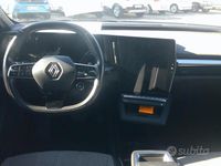 Usata Renault Megane E-Tech Techno 161 kW (220 CV) 2022 Grigio Berlina
