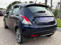 Usata Lancia Ypsilon Gold 69 CV (50 kW) 2012 Bianco Utilitaria