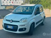 Usata Fiat Panda Lounge 80 CV (58 kW) 2015 Bianco Utilitaria
