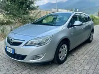 Usata Opel Astra 110 CV (80 kW) 2011 Grigio Station wagon
