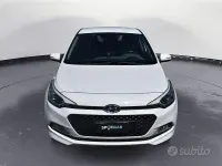 Usata Hyundai i20 Comfort 75 CV (55 kW) 2016 Bianco Berlina