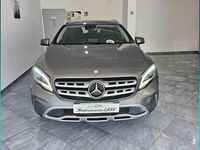 Usata Mercedes GLA200 135 CV (99 kW) 2017 Grigio SUV