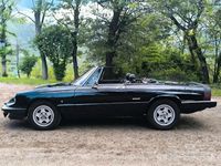 Usata Alfa Romeo Spider 128 CV (94 kW) 1983 Nero Cabrio