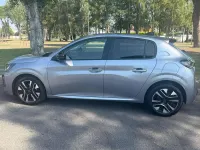 Usata Peugeot 208 Allure 101 CV (74 kW) 2025 Grigio Utilitaria
