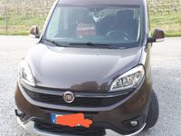 Usata Fiat Doblò Trekking 120 CV (88 kW) 2017 Marrone Monovolume