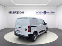 Usata Fiat Doblò 102 CV (75 kW) 2024 Bianco Monovolume