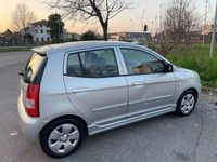 Usata Kia Picanto 75 CV (55 kW) 2006 Argento Utilitaria