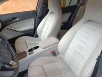 Usata Mercedes GLA200 136 CV (100 kW) 2017 Grigio SUV
