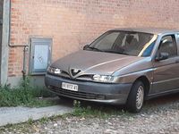 Usata Alfa Romeo 146 103 CV (75 kW) 1997 Grigio Utilitaria