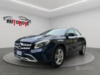 Usata Mercedes GLA200 Premium 136 CV (100 kW) 2019 Blu/azzurro SUV