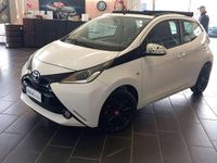 Usata Toyota Aygo Connect Style 68 CV (50 kW) 2016 Bianco Utilitaria