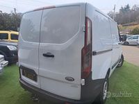 Usata Ford Transit Custom 125 CV (91 kW) 2014 Bianco Berlina