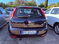 Usata Fiat Punto Lounge 77 CV (56 kW) 2016 Blu Berlina