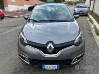Usata Renault Captur 90 CV (66 kW) 2014 Grigio SUV