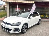 Usata VW Golf VII GTE 149 CV (109 kW) 2018 Bianco Utilitaria