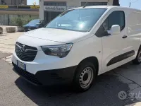 Usata Opel Combo 102 CV (75 kW) 2020 Bianco Monovolume