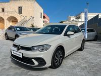 Usata VW Polo Life 90 CV (66 kW) 2023 Grigio Utilitaria