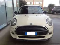 Usata Mini ONE 75 CV (55 kW) 2016 Beige Utilitaria