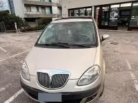 Usata Lancia Musa 101 CV (74 kW) 2006 Giallo Monovolume