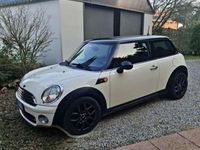 Usata Mini Cooper D 109 CV (80 kW) 2009 Beige Utilitaria