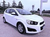 Usata Chevrolet Aveo 86 CV (63 kW) 2013 Bianco Berlina