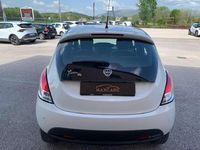 Usata Lancia Ypsilon 80 CV (58 kW) 2014 Bianco Utilitaria