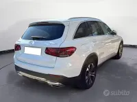 Usata Mercedes GLC200 Business 163 CV (119 kW) 2020 Bianco SUV